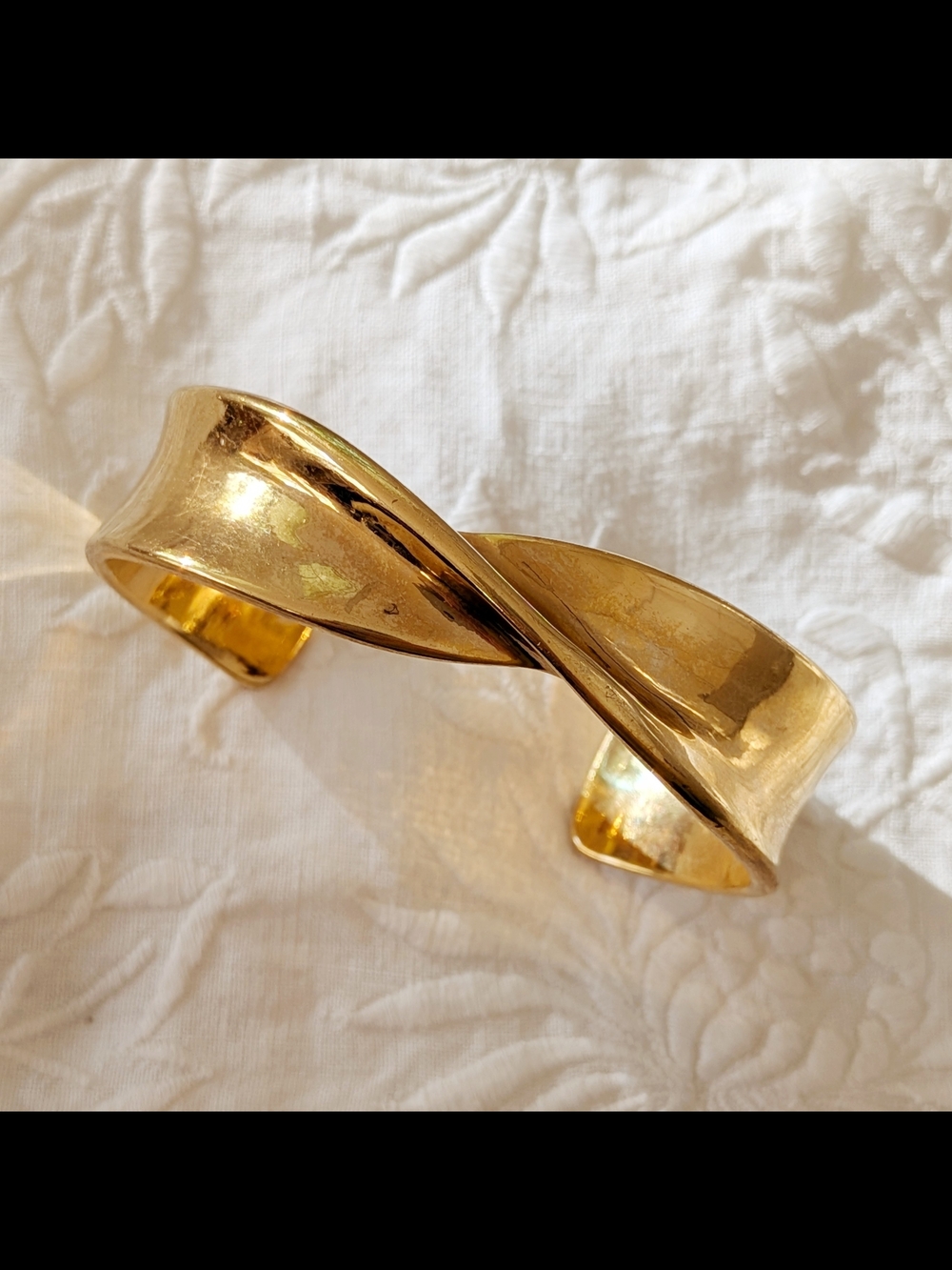Vintage 1970s Gold Twist Cuff Bracelet